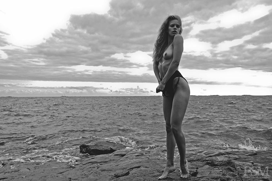 jasmin-valta-topless-2 Jasmin-Valta-Topless-2