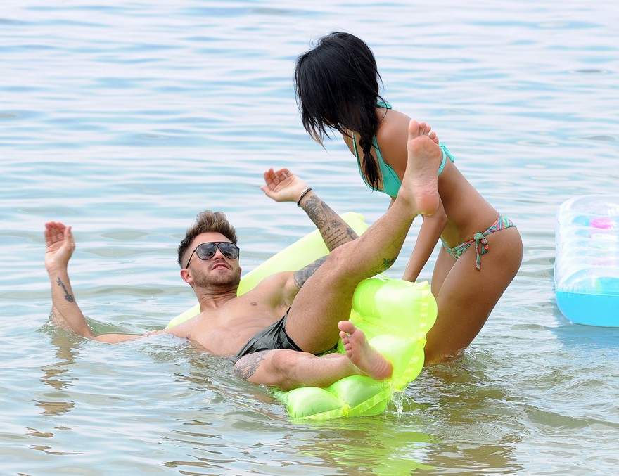 jasmin-walia-bikini-10 Jasmin-Walia-Bikini-10