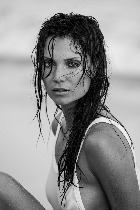 julia-pereira-in-wet-t-shirt-05 Julia-Pereira-in-Wet-T-Shirt-05