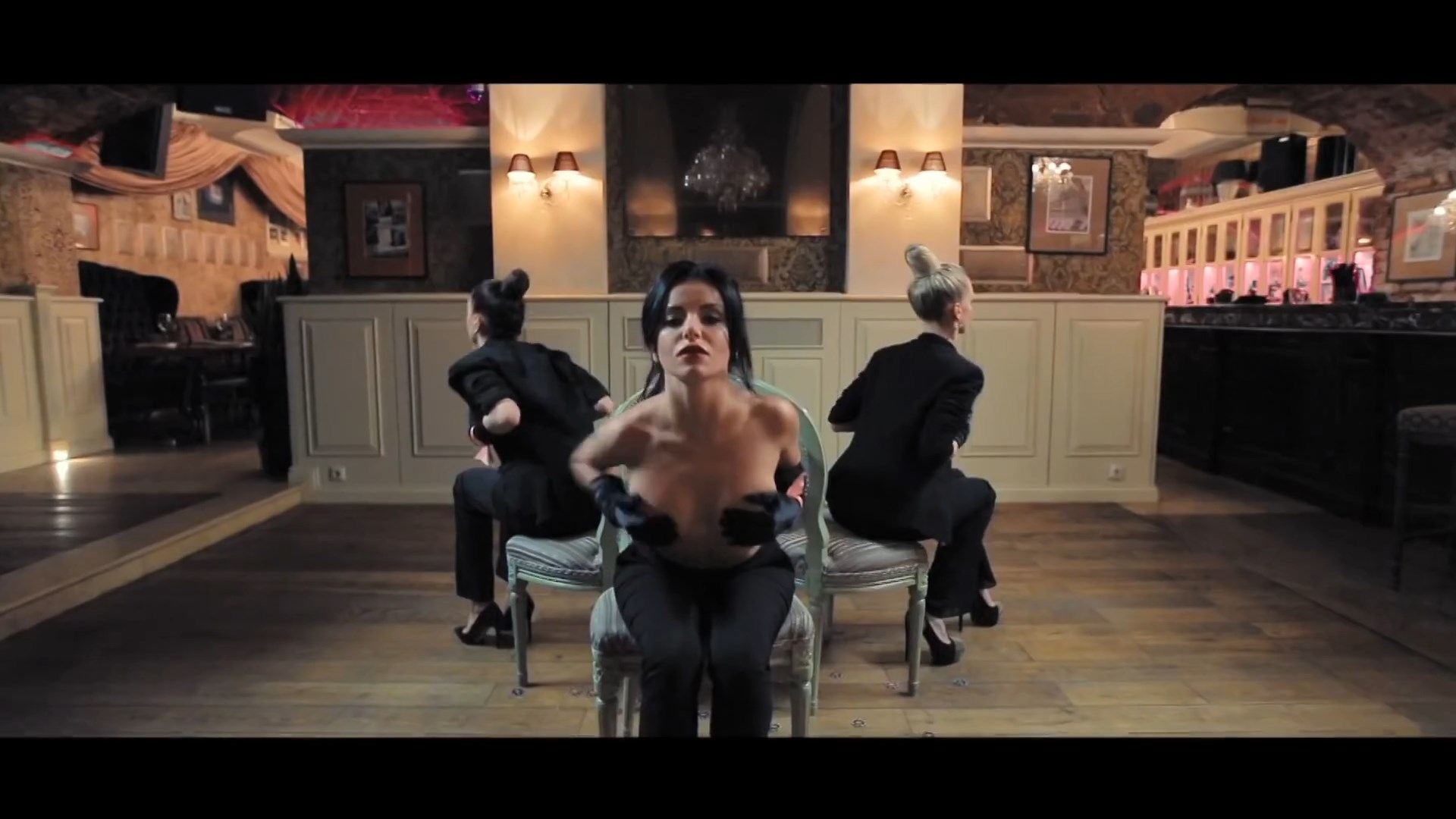 julia-volkova-topless-19 Julia-Volkova-Topless-19