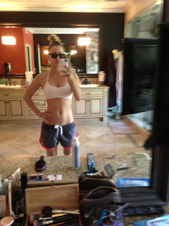 kaley-cuoco-naked-leaked-07 Kaley-Cuoco-Naked-Leaked-07