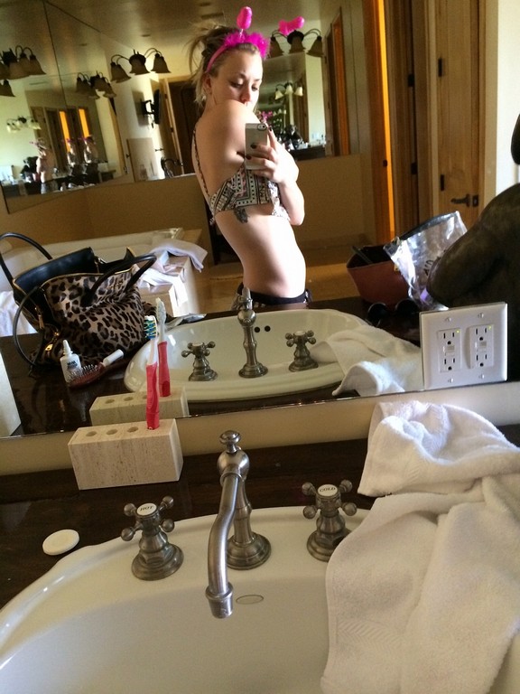 kaley-cuoco-naked-leaked-29 Kaley-Cuoco-Naked-Leaked-29