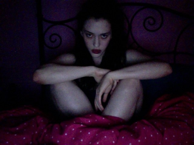 kat-dennings-naked-02 Kat-Dennings-Naked-02