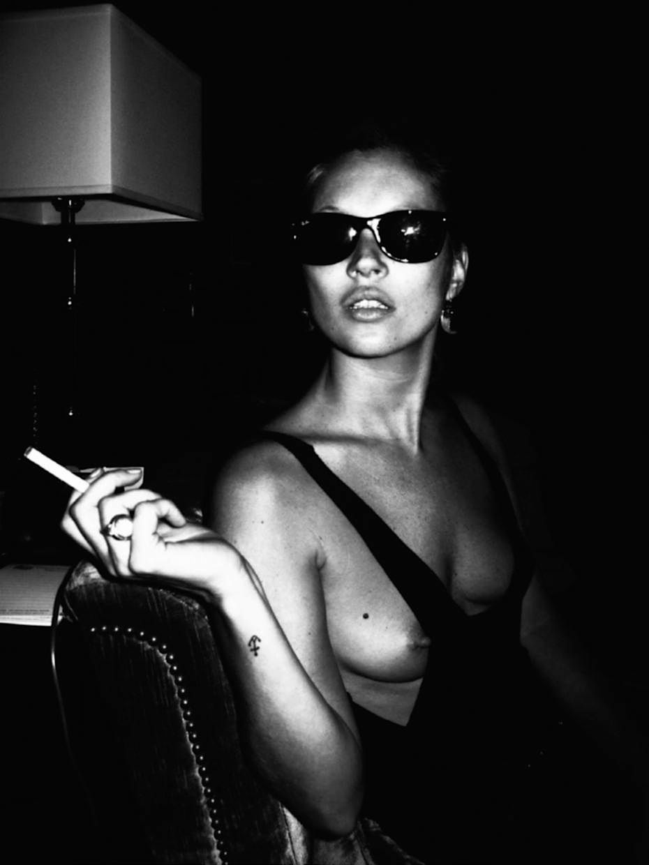 kate-moss-topless-11 Kate-Moss-Topless-11