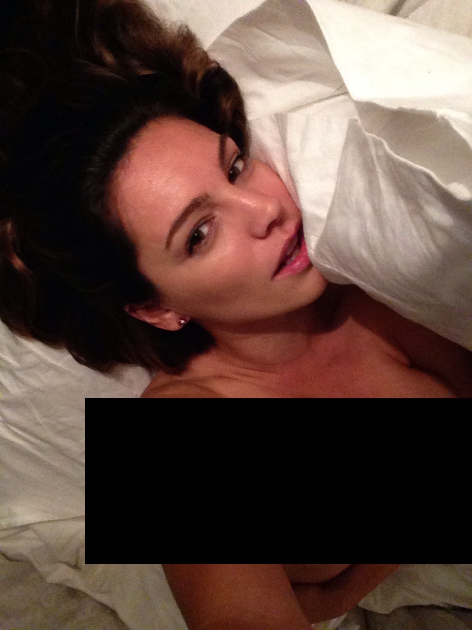kelly-brook-naked-02 Kelly-Brook-Naked-02