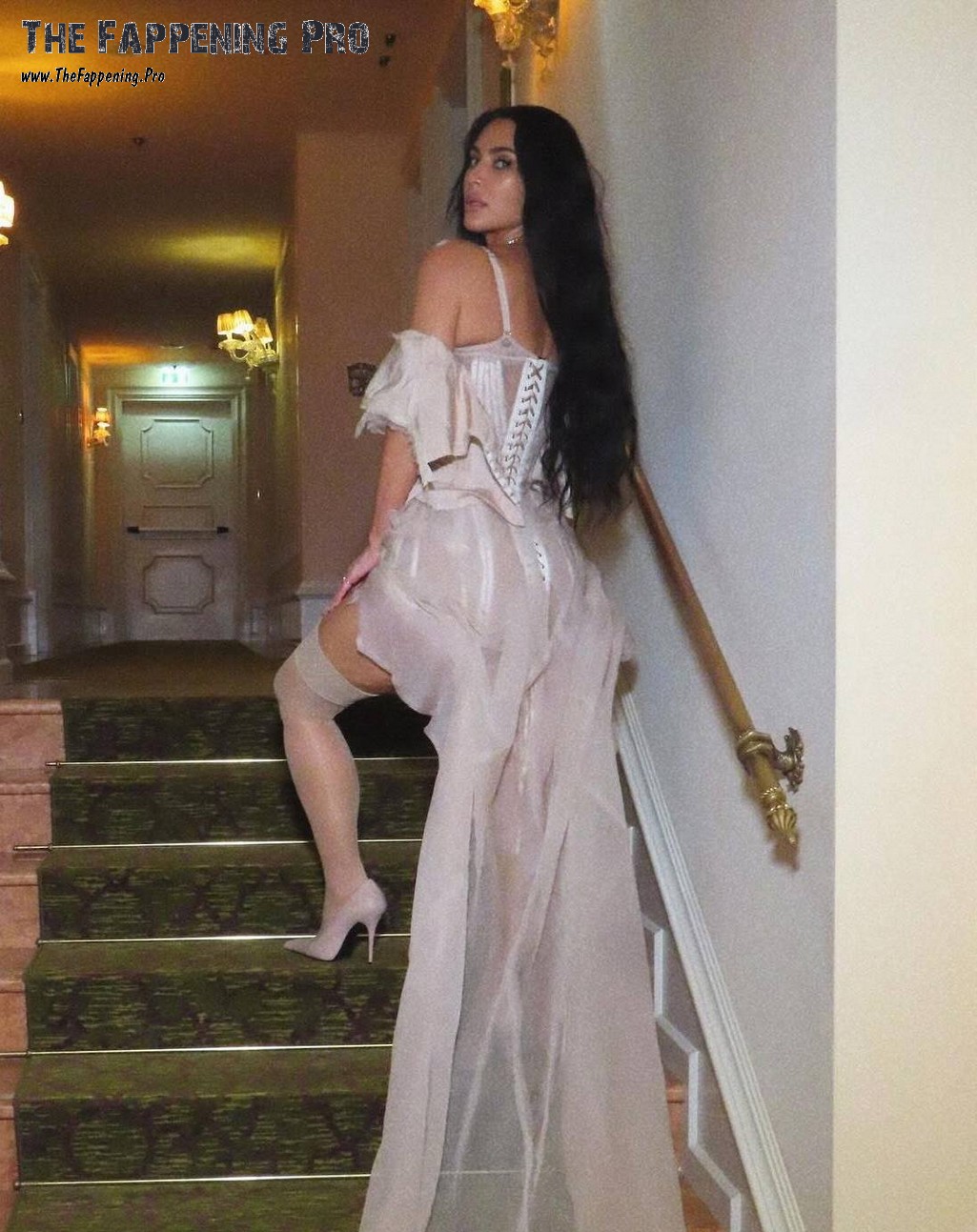 kim-kardashian-sexy-thefappening-cfd-1-1 Kim Kardashian Sexy For Mugler
