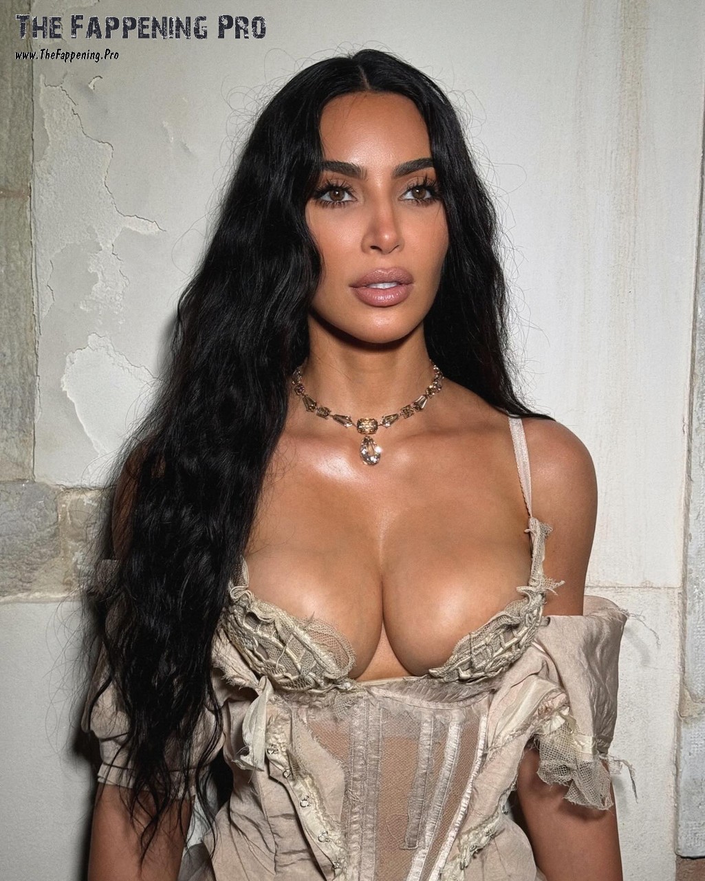 kim-kardashian-sexy-thefappening-cfd-18 Kim Kardashian Tits