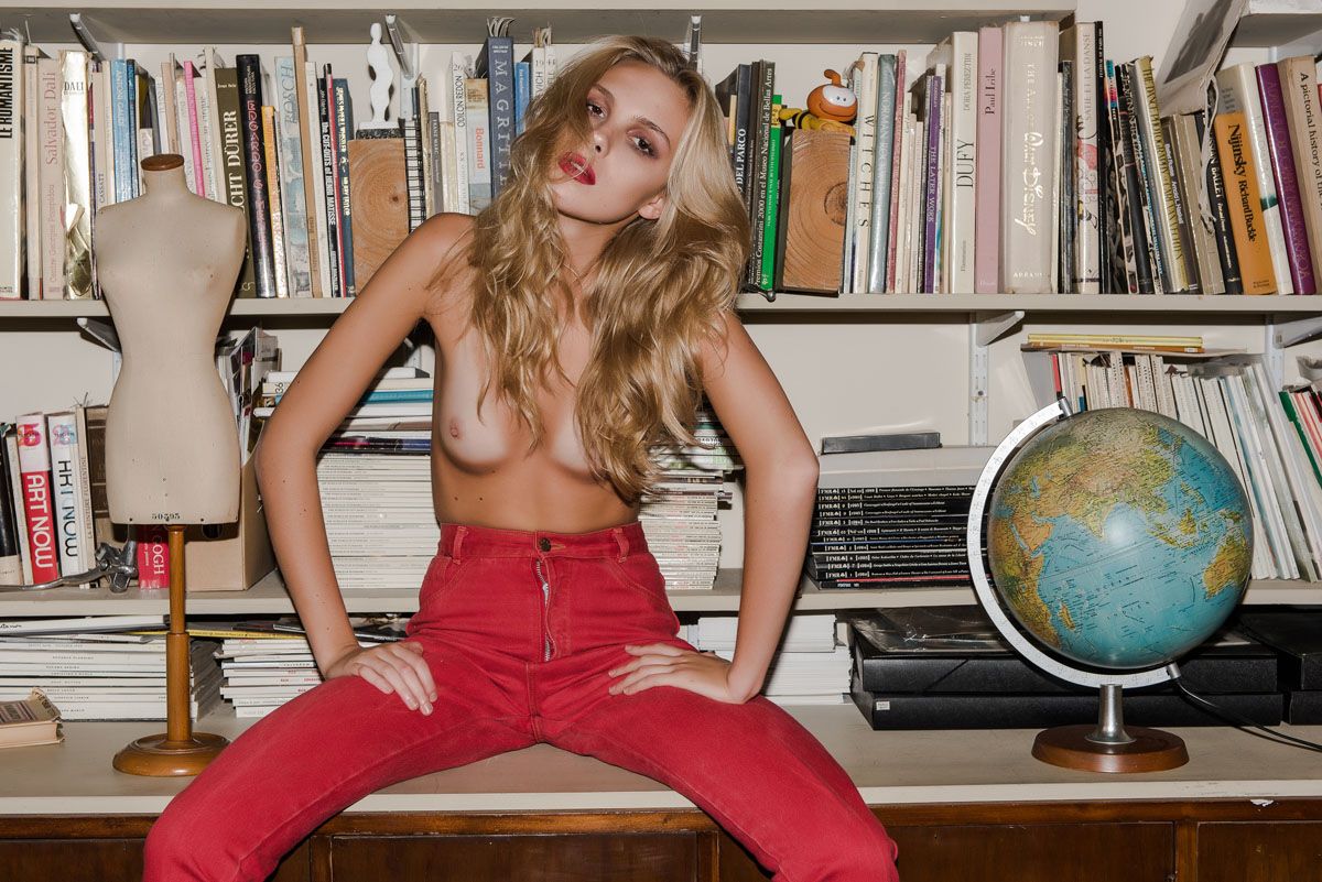 kryss-littlewood-topless-1 Kryss-Littlewood-Topless-1