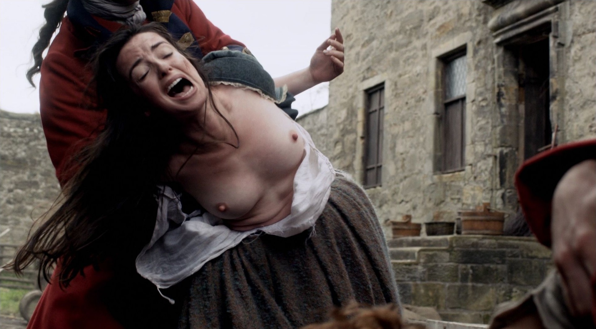 laura-donnelly-nude-2-1 Laura Donnelly Nude