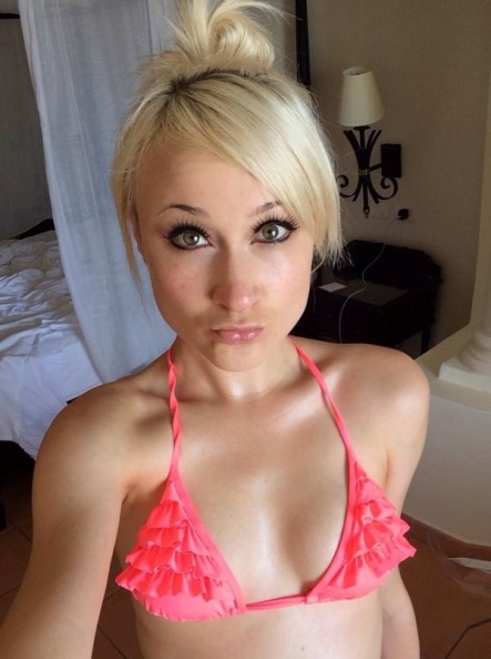 lauren-oneil-naked-20 Lauren O’Neil Nude