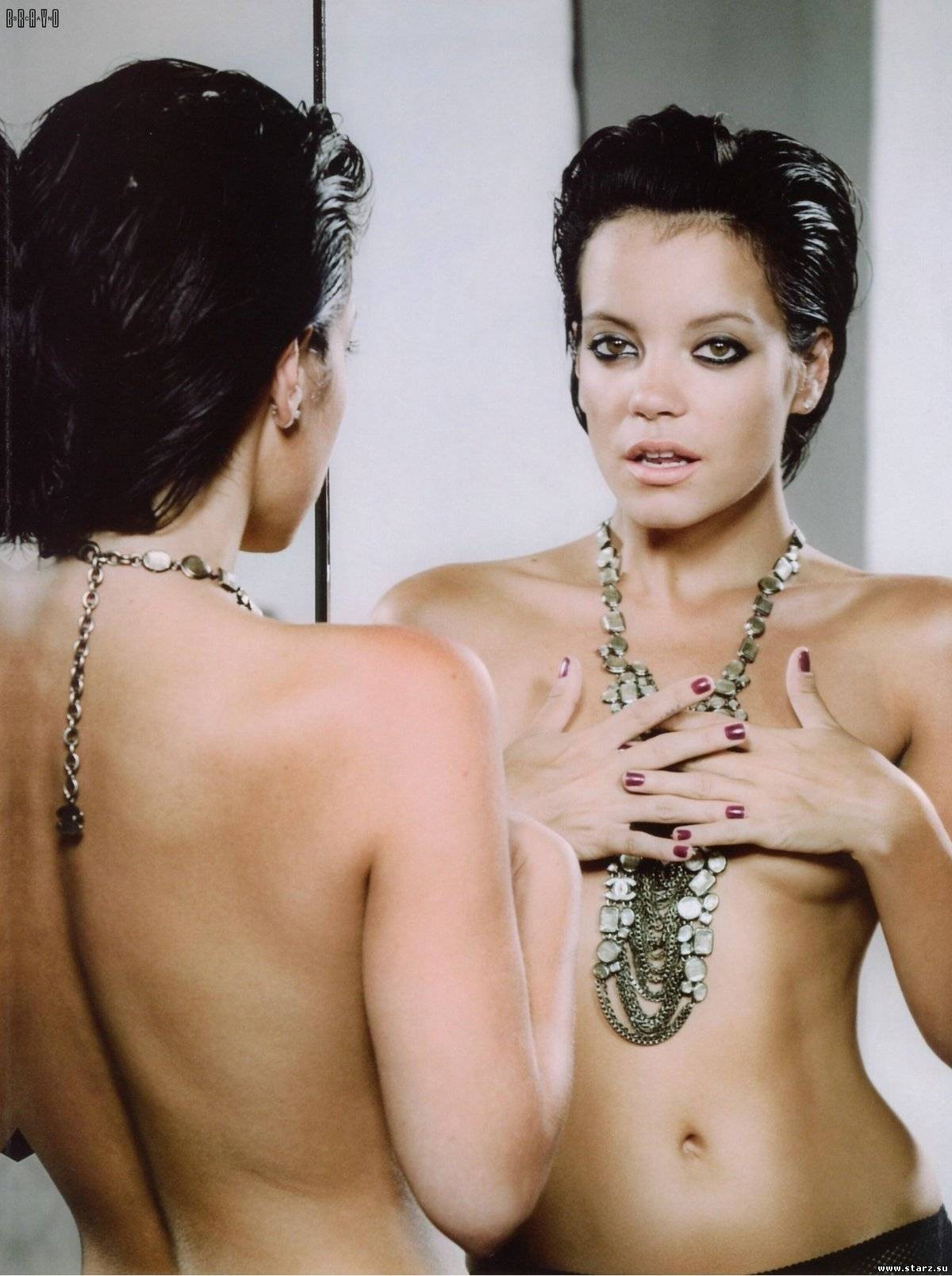 lily-allen-nude-10 Sexy Lily Allen Topless Tits