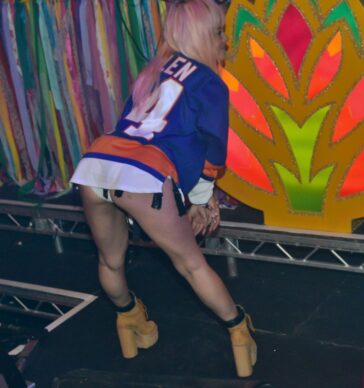 Lily Allen Upskirt (2 Photos) 13 lily allen upskirt 2 780x832 1