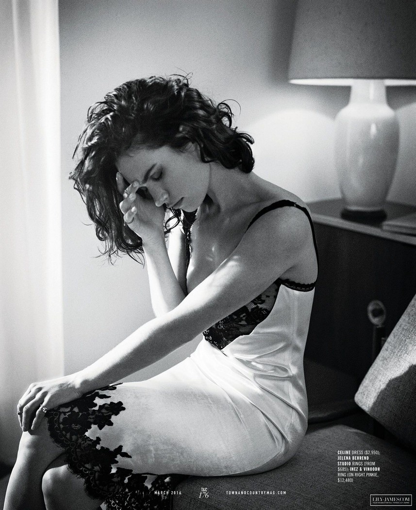 lily-james-sexy-5 Lily-James-Sexy-5
