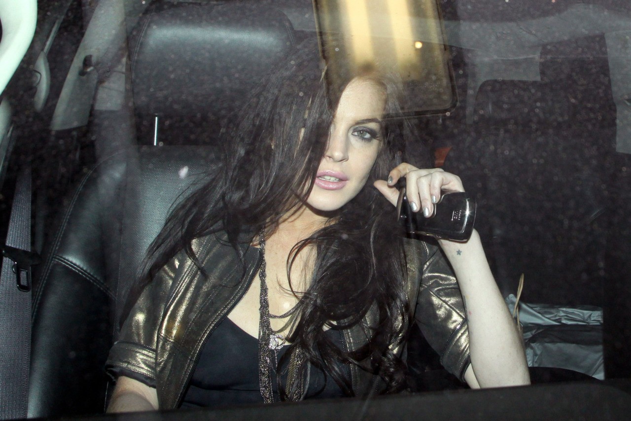 lindsay-lohan-tits-paparazzi-19 Lindsay-Lohan-Tits-Paparazzi-19