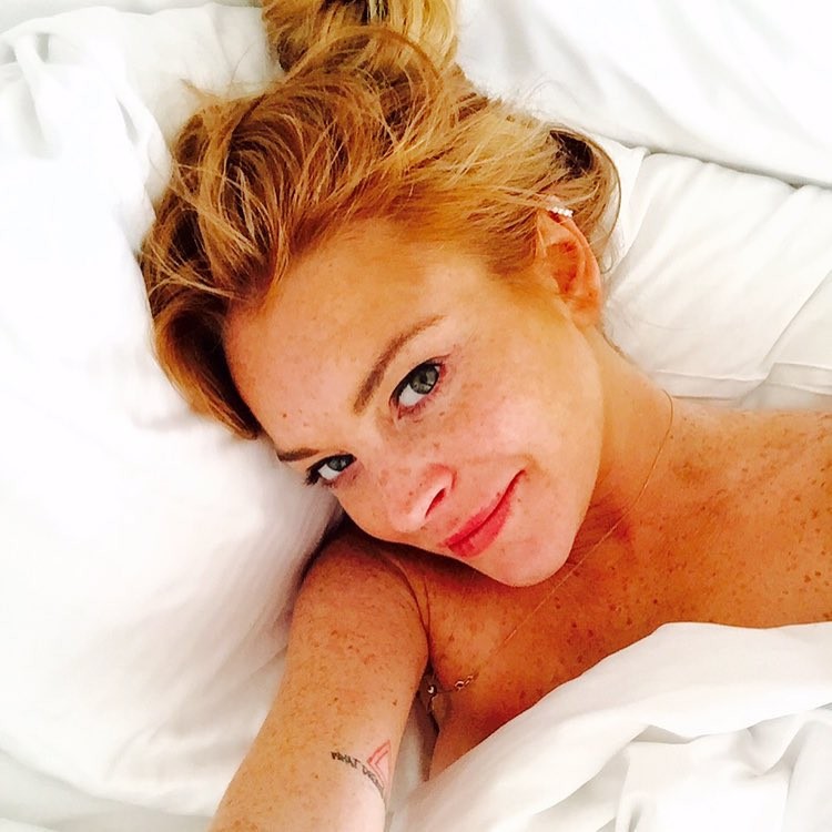 lindsay-lohan-topless-sexy-7 Lindsay-Lohan-Topless-Sexy-7