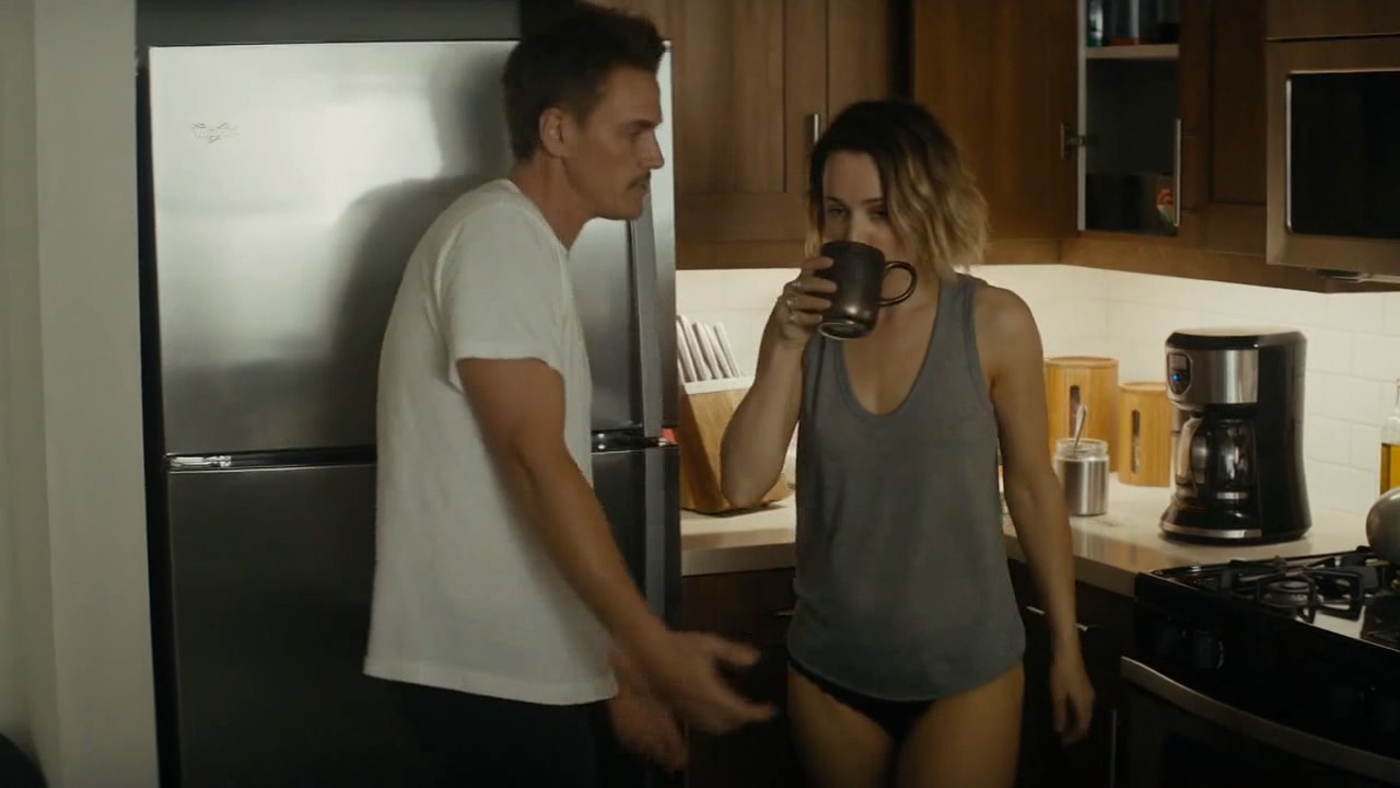 rachel-mcadams-braless-2 Rachel-McAdams-Braless-2