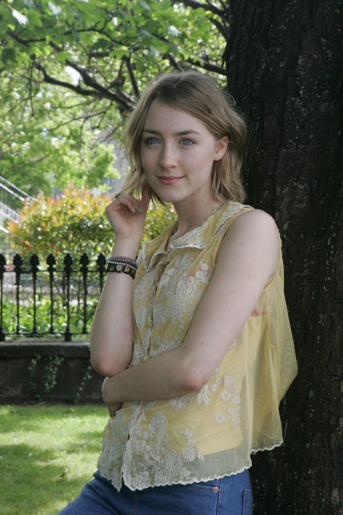 Saoirse-Ronan-Sexy-10