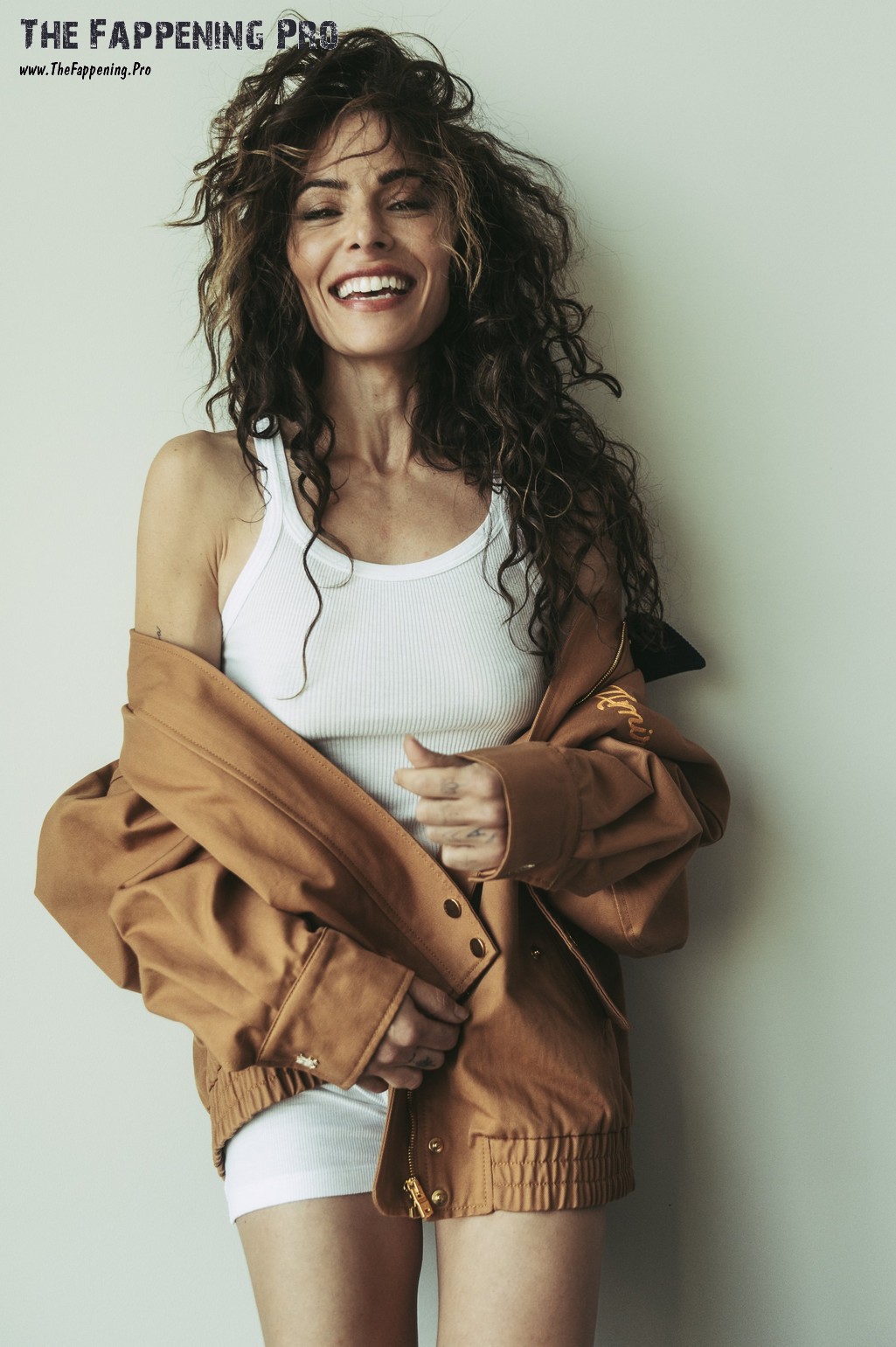 sarah-shahi-sexy-thefappening-cfd-6 Sarah Shahi Braless
