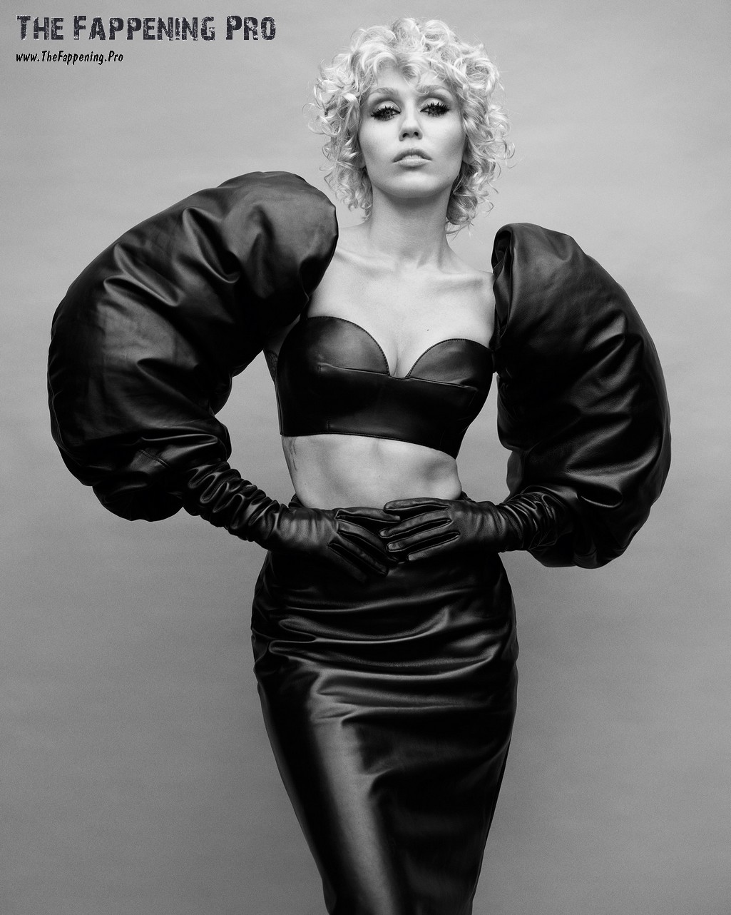 miley-cyrus-nude-thefappeningpro-5 miley cyrus nude thefappeningpro 5
