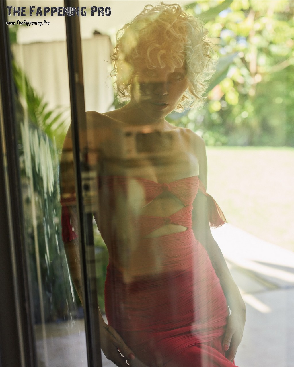 miley-cyrus-nude-thefappeningpro-7 miley cyrus nude thefappeningpro 7