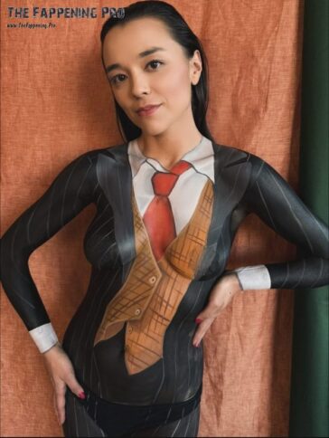 Midori Francis Bodypaint Nudity (3 Photos) 19 Midori Francis Sexy TheFappeningPro 3 624x830 1