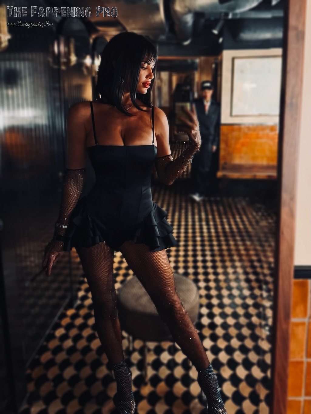 christine-mcguinness-sexy-thefappening-cfd-13-1 Christine McGuinness Hot On Slefie