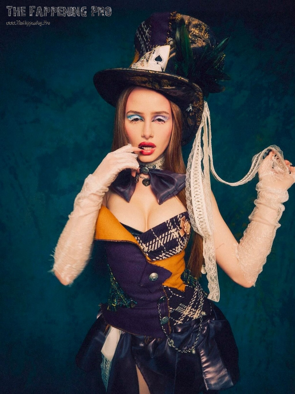 madelaine-petsch-sexy-thefappeningpro-8 madelaine petsch sexy thefappeningpro 8