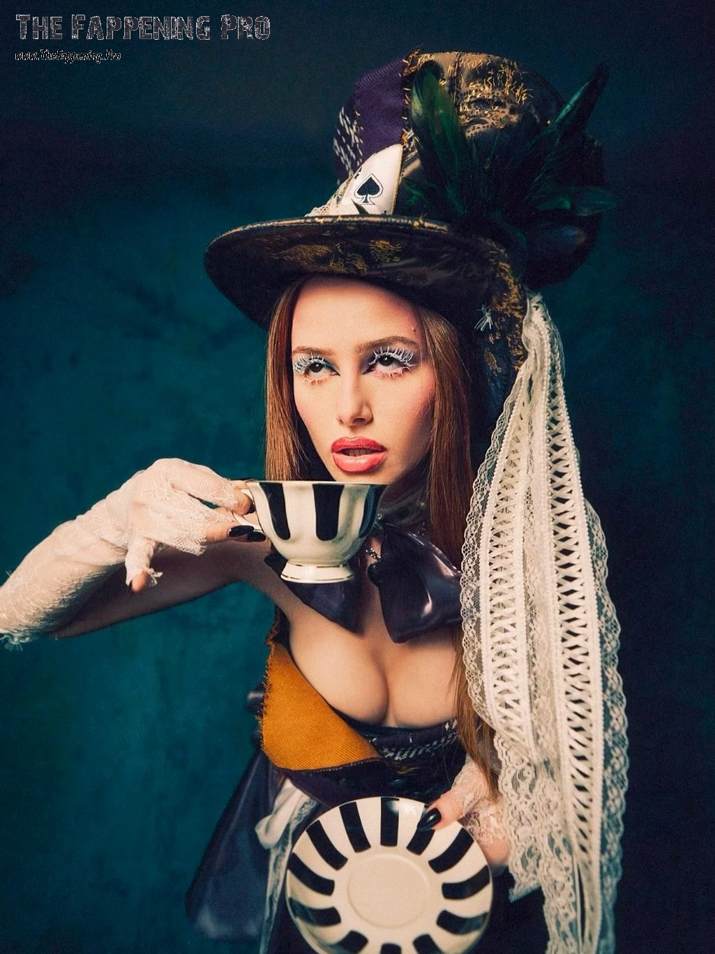 madelaine-petsch-sexy-thefappeningpro-9 Madelaine Petsch Tits Exposed