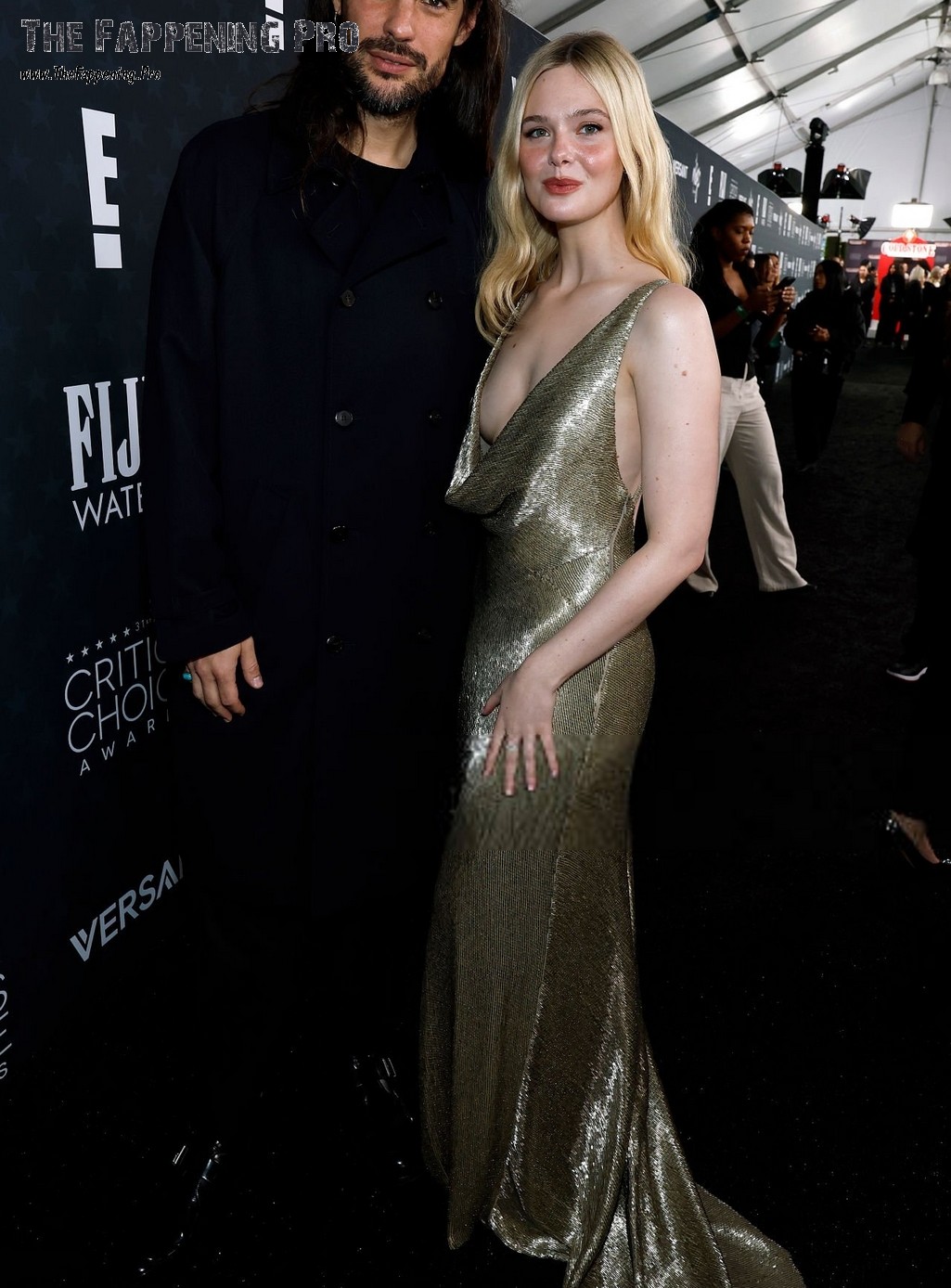 elle-fanning-sideboobs-thefappening-cfd-2 Elle Fanning Sideboobs